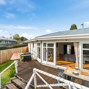  Holiday home Kereru - Two Mile Bay Holiday